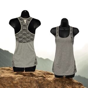 Chebery gray Stretchy‎ lace trimmed Racer back tank top Women’s Size S